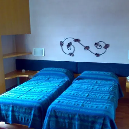 奥维多温泉酒店 4*