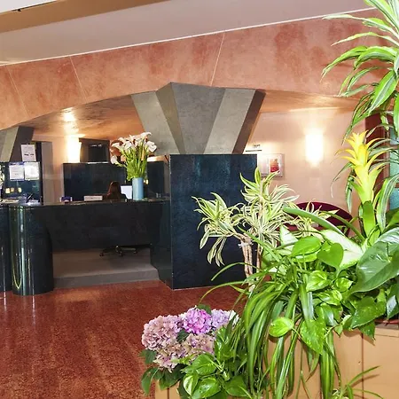 奥维多温泉酒店 酒店 4*