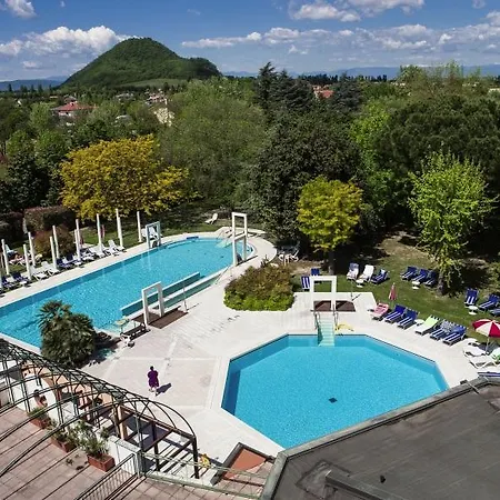 奥维多温泉酒店 4*