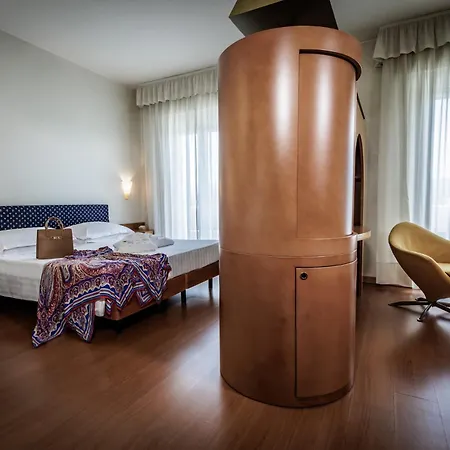 Hotel Termeterna 4*